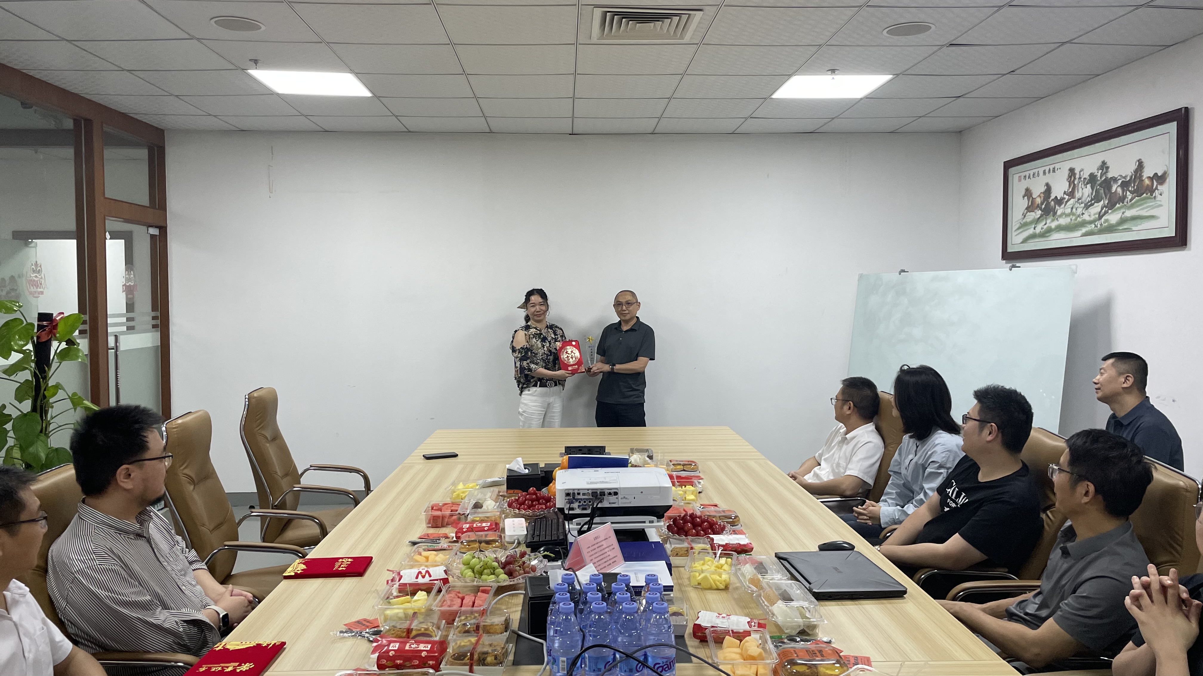 FAMA ให้รางวัลแก่ทีมวิจัยและพัฒนาหลัก FAMA ให้รางวัลแก่ทีมวิจัยและพัฒนาหลัก